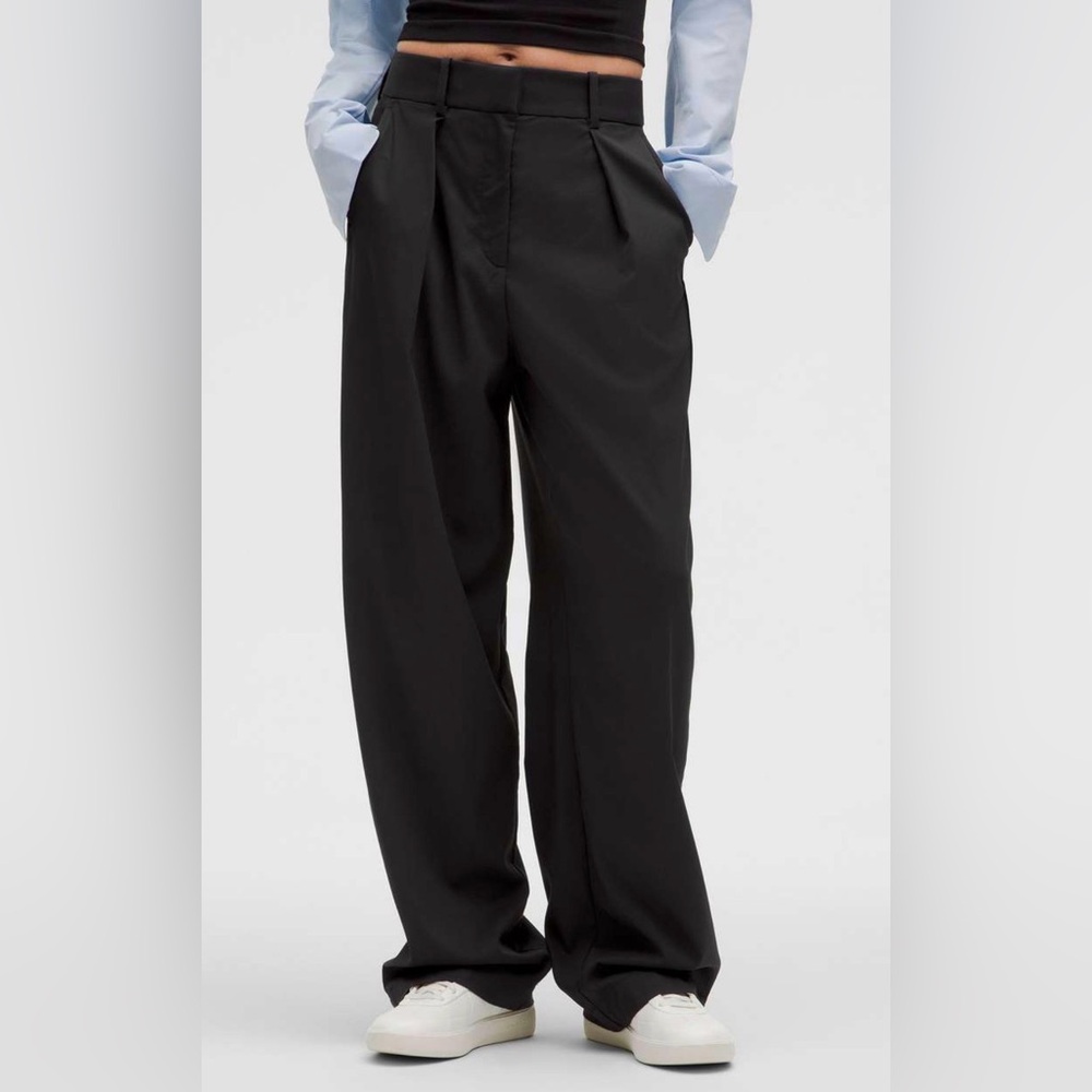 Lululemon pleat front Black Wide-Leg Trousers